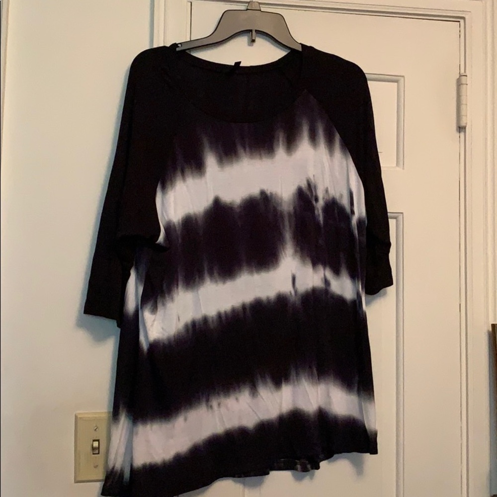 3-/4 sleeve light weight shirt
